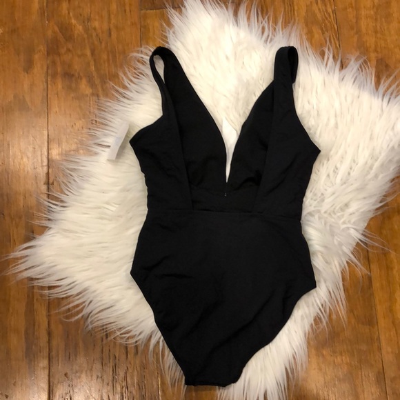 One piece swimsuit - Picture 3 of 4